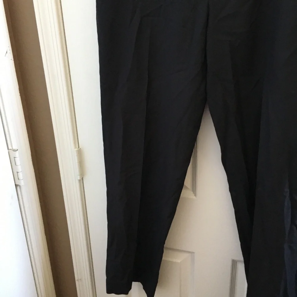FINAL MARKDOWN Men’s perry Ellis slacks 34 x 32